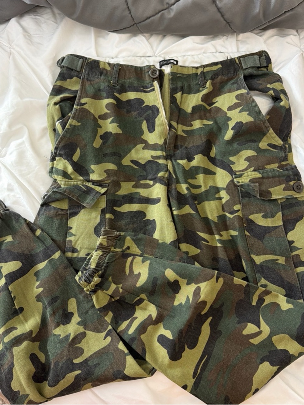 Fashion Nova Green Camouflage Cargo Joggers